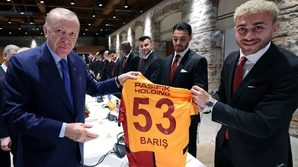 Cumhurbaşkanı Erdoğan şampiyon Galatasaray’ı kabul etti