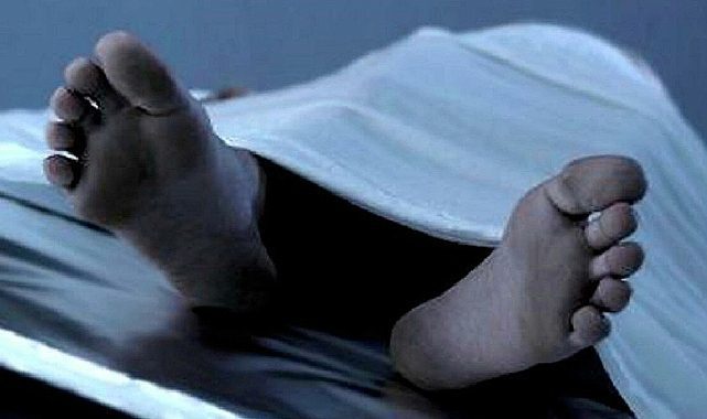 Maaşı için babasının cesedini sakladı