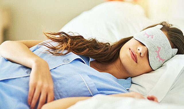 Sol Tarafa Dönerek Yatmak Kalbe Zarar Verir Mi?