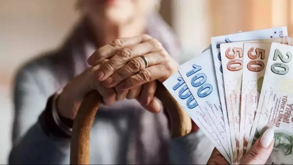 Sosyal medya çalkalanıyor! İşte emeklilere gelen bayram ikramiyesi zammı