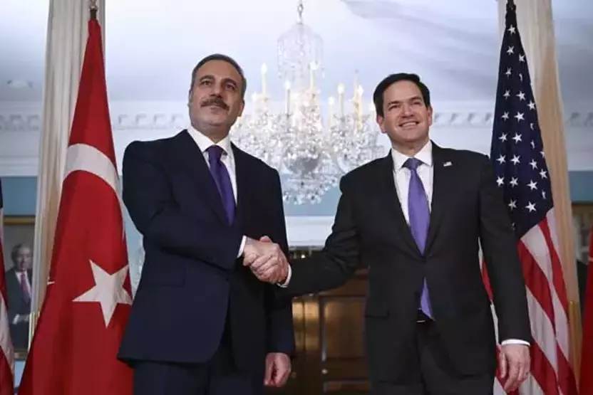 İmparatorluk moru, aynı renk kravatlar! Fidan-Rubio görüşmesine damga vuran kare