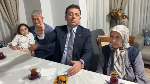 İmamoğlu&#039;dan ilk diploma açıklaması: Kendimi milletime emanet ediyorum