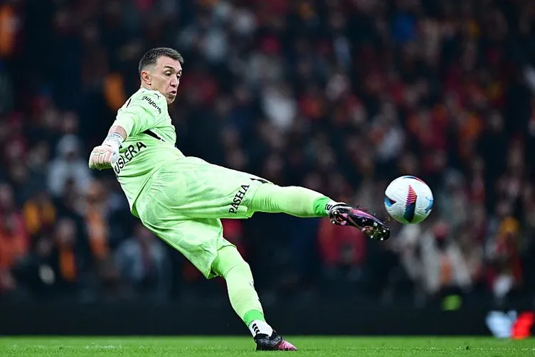 Muslera&#039;nın soyunma odası konuşması sızdı