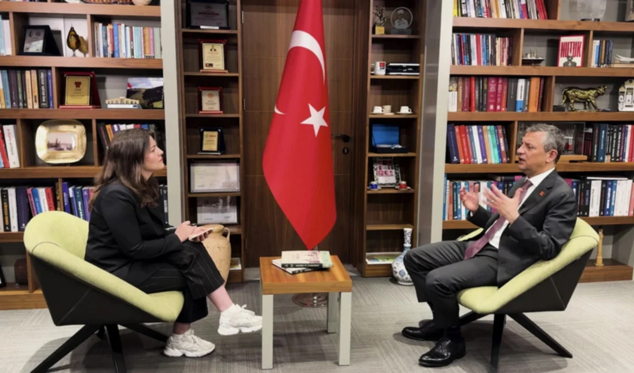 Kapı kapı dolaşıyor! Özgür Özel Almanlarla pazarlıkta