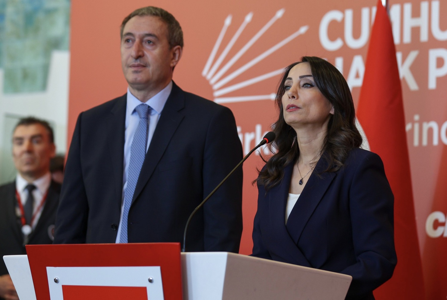 DEM Parti İmamoğlu&#039;nu yüzüstü bıraktı: Bizim başka işlerimiz var