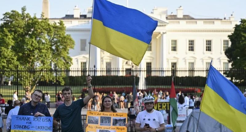 Trump yönetimi Ukraynalı mültecilere yanlışlıkla “Ülkeyi terk edin” mesajı gönderdi
