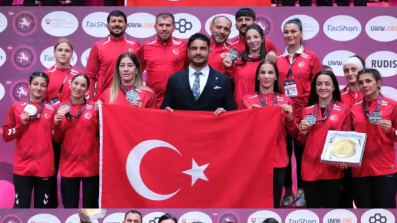 Milli Tekvandocular Avrupa’da Fırtına Gibi Esti: 14 Madalya ile Tarihi Başarı