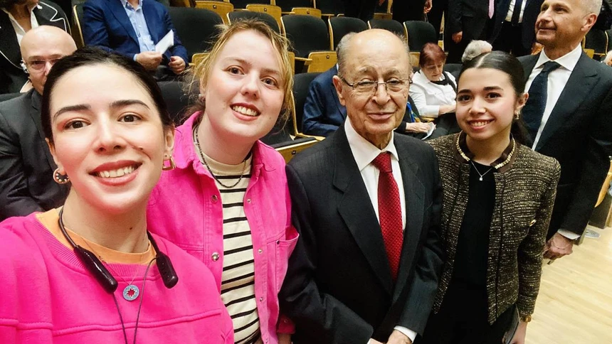 Eski Cumhurbaşkanı Ahmet Necdet Sezer yıllar sonra ortaya çıktı