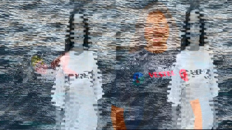 Kaiwi Kanalı’nı geçen Aysu Türkoğlu rekor kırdı