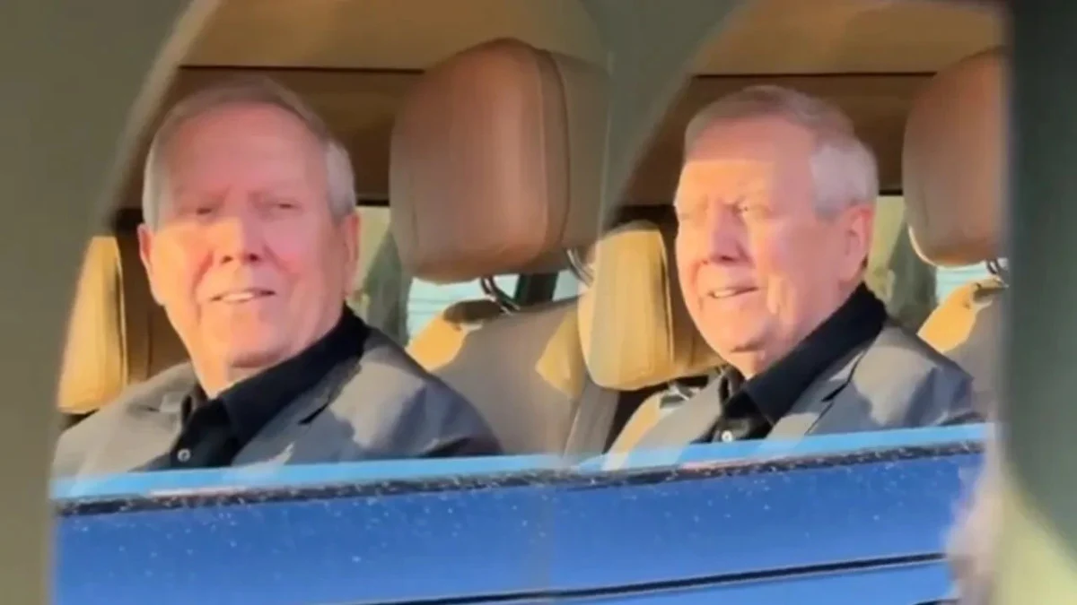 Aziz Başkan sıkışan trafiği böyle açtı