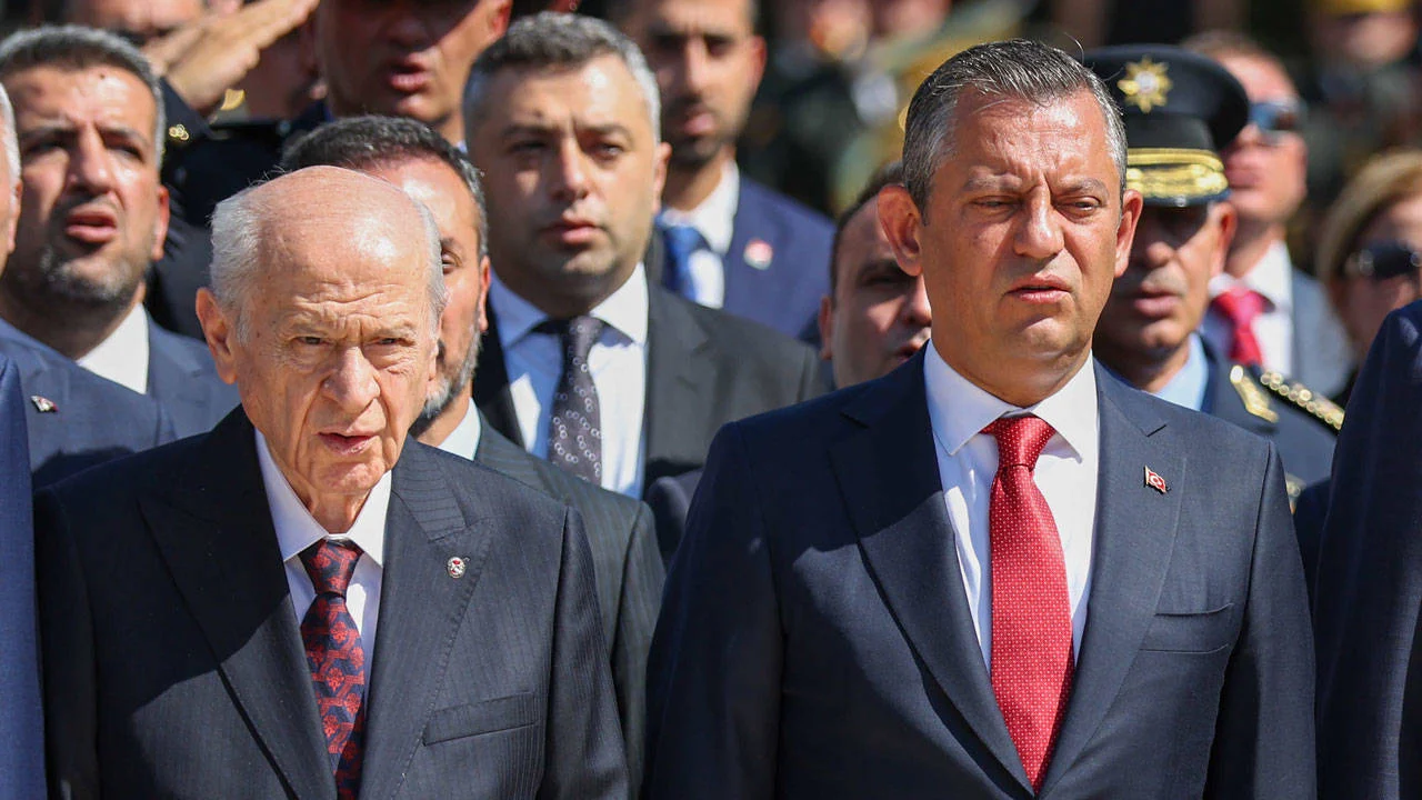 Bahçeli CHP&#039;yi yerden yere vurdu