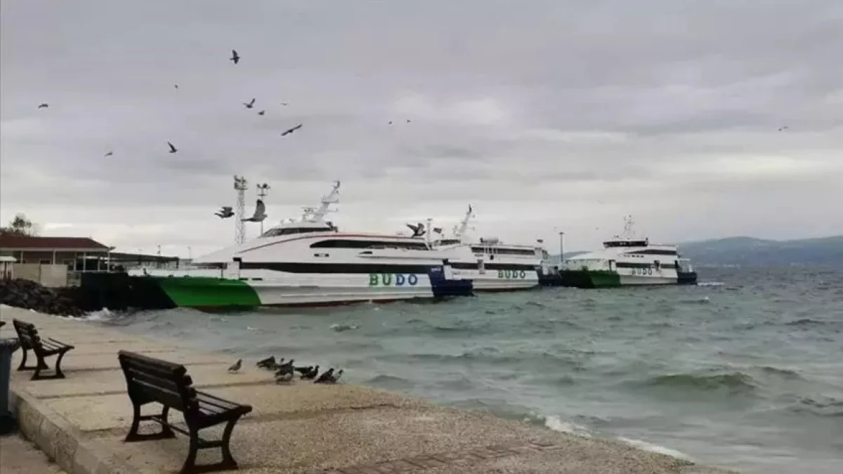 Deniz ulaşımına fırtına engeli! Budo seferleri iptal