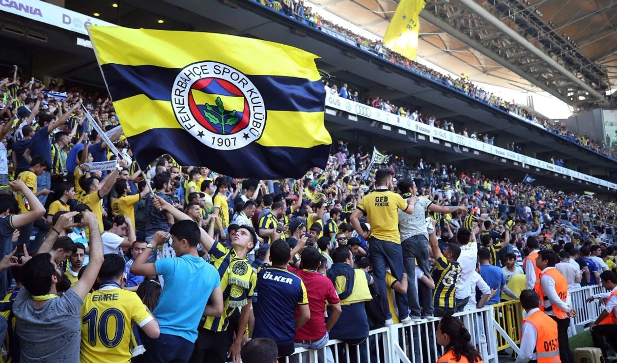 Bardağı taşıran son damla! Fenerbahçe taraftarından Ali Koç'a istifa çağrısı