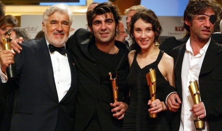 Fatih Akın’ın Yeni Filmi “Amrum”, Berlin’de Ayakta Alkışlandı