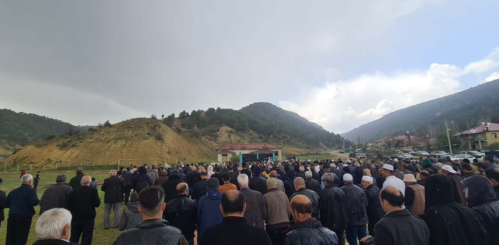 Köylüler yağmur duasına çıkmıştı! O ilçeyi sel bastı