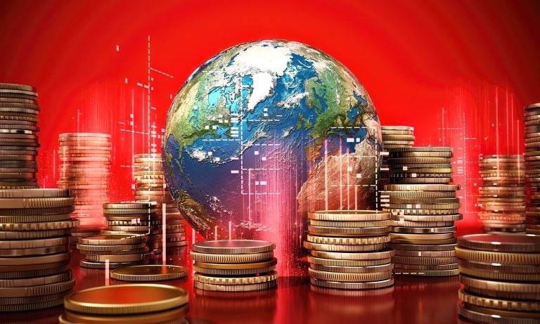 2025 Küresel Ekonomik Görünüm: Büyüme Yavaşlıyor, Riskler Artıyor