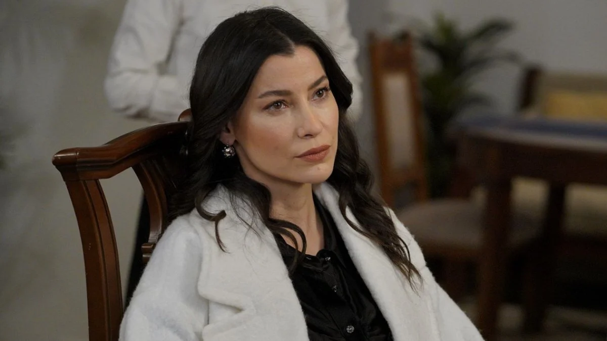 Muhteşem dönüş! Müjde Uzman &#039;Kral Kaybederse&#039; dizisinde