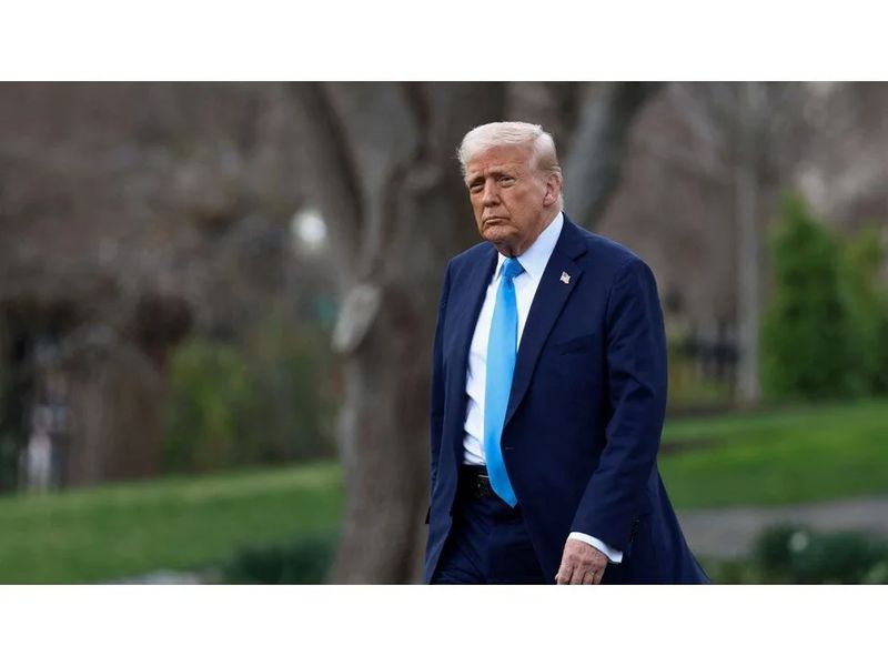 Jaguar Land Rover, Trump&#039;ın yeni tarifeleri nedeniyle ABD&#039;ye sevkiyatı durdurdu: Küresel tepkiler büyüyor