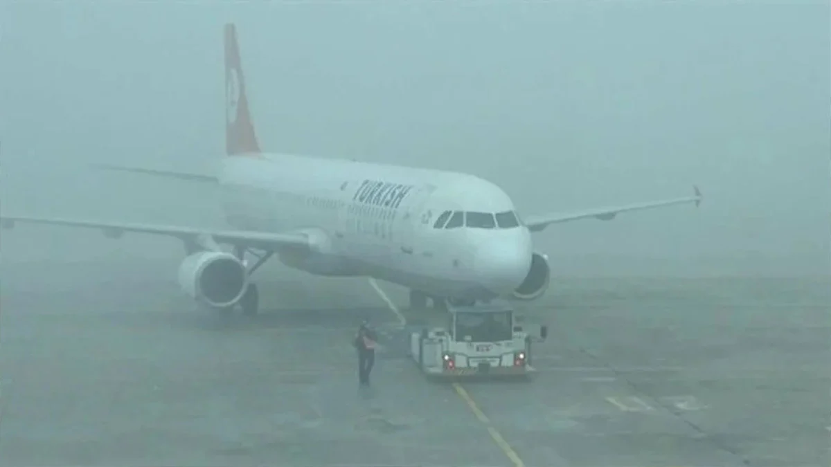 Sabiha Gökçen&#039;de sis alarmı! Uçuşlarda gecikme yaşanabilir