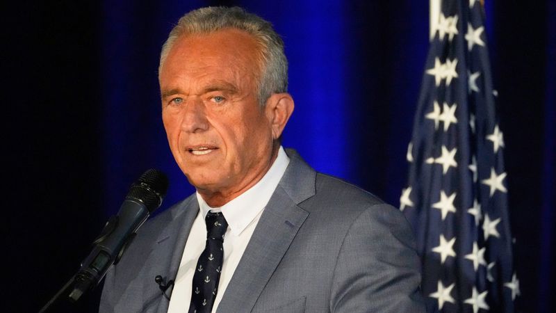 ABD&#039;nin en üst düzey aşı yetkilisi istifa etti: Trump&#039;ın sağlık şefine sert eleştiri