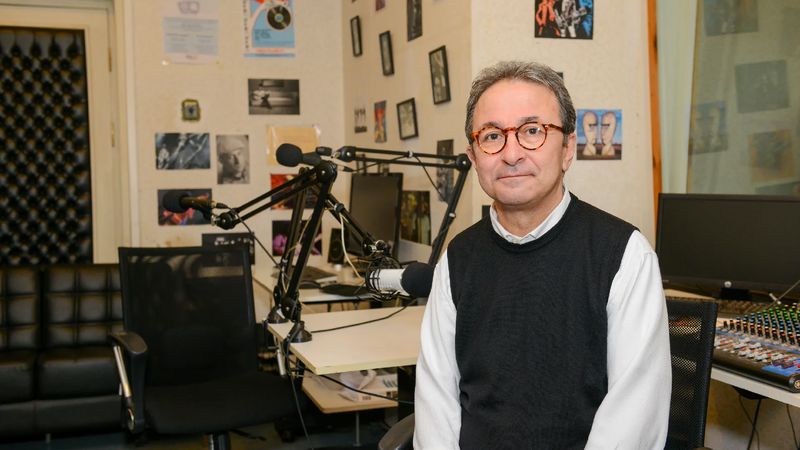 Suha Çalkıvik: Türkçeyi sesiyle taşıyan zarif bir yolculuk