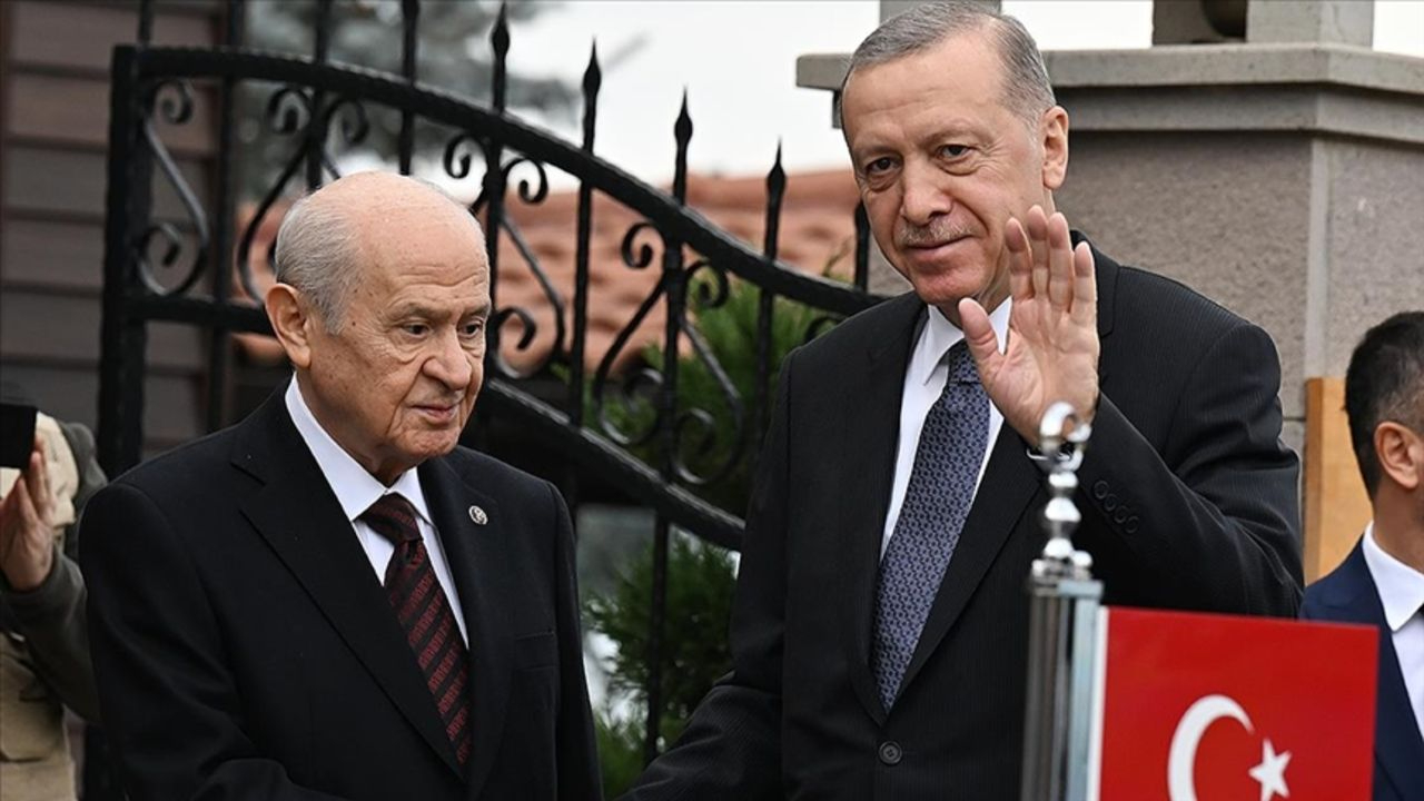 Yeni dönemin habercisi... Cumhurbaşkanı Erdoğan&#039;dan Bahçeli&#039;ye flaş ziyaret