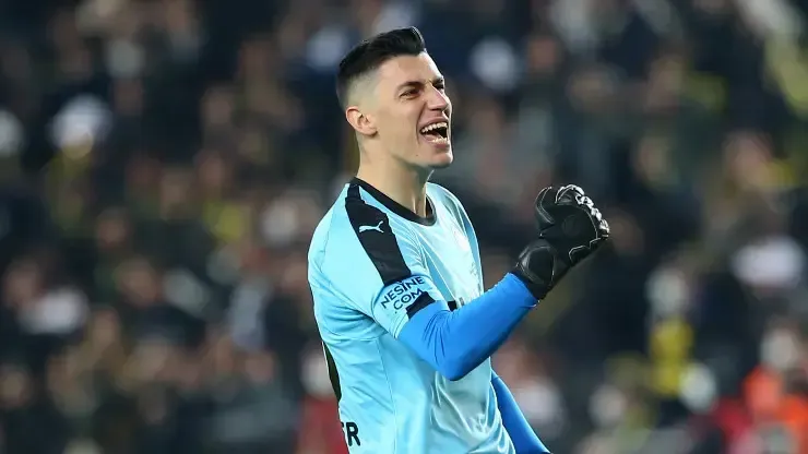 Cimbom elinden kaçırdı! Berk Özer imzayı attı