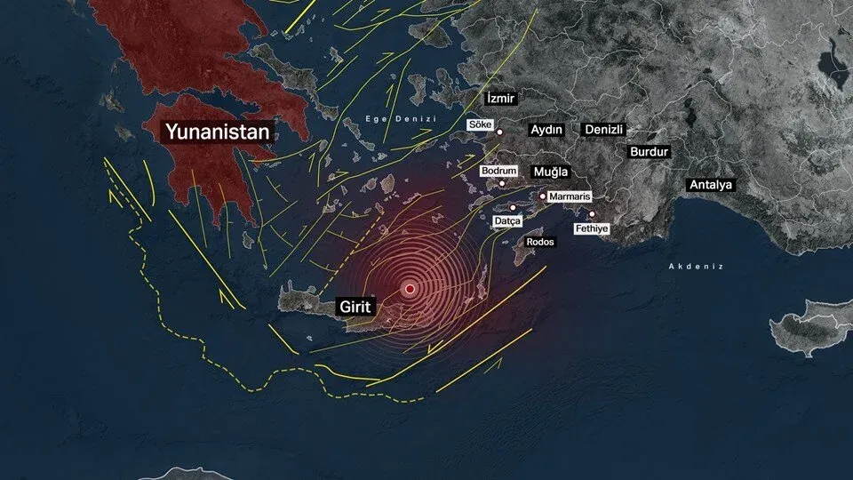 Ege'de 6 büyüklüğünde deprem! Antalya'da korku dolu anlar