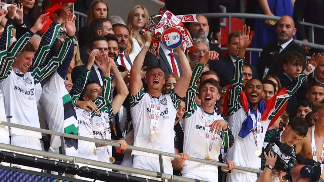 Sunderland 7 yıl sonra Premier Lig’e döndü: Sheffield United’ı uzatmalarda devirdi