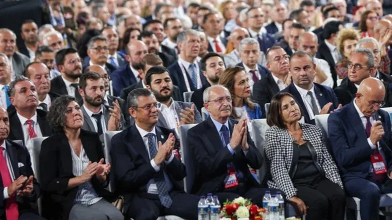 CHP&#039;nin kurultay iptal davası 30 Haziran&#039;a ertelendi
