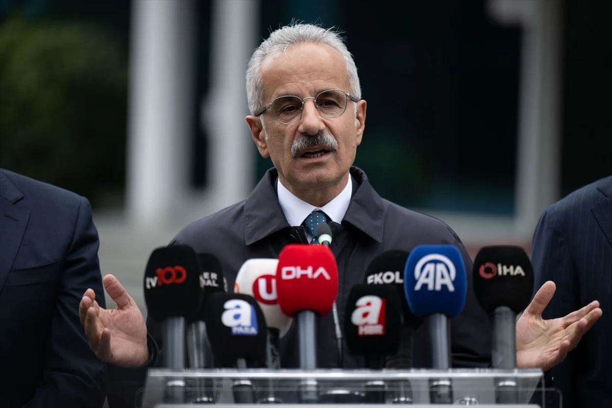 Bakan Uraloğlu: Kanal İstanbul&#039;u mutlaka yapacağız