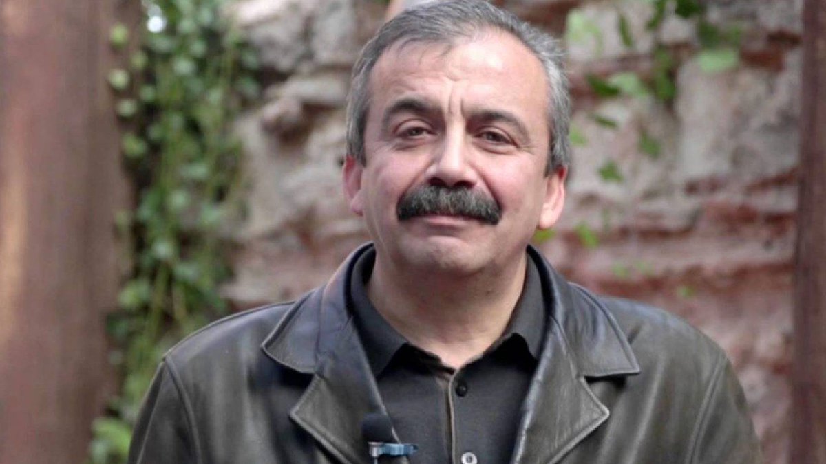 18 günlük yaşam mücadelesinin ardından... Sırrı Süreyya Önder&#039;i kaybettik