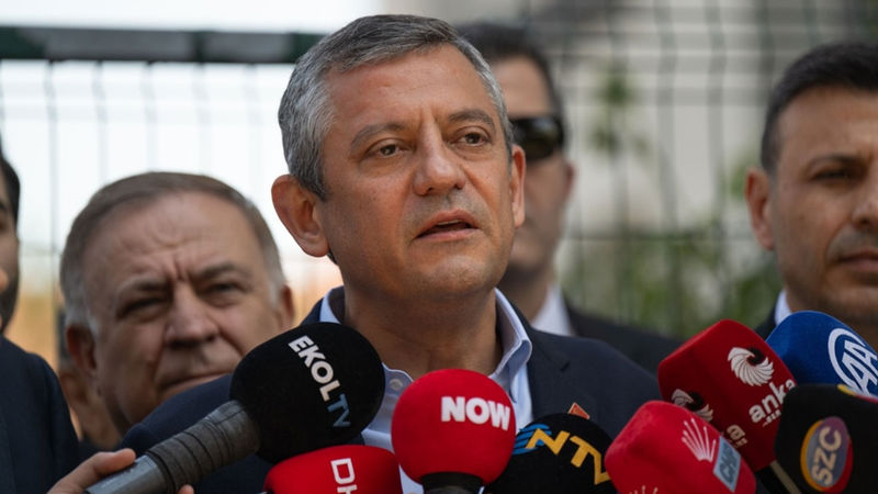 Özel&#039;in aracı otoparka alınmadı mı? Emniyet açıklama yaptı