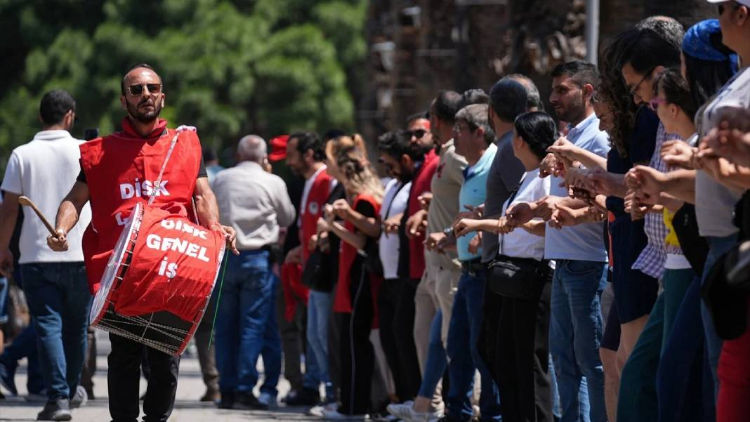 İzmir’de grev sona erdi: DİSK ve belediye anlaştı