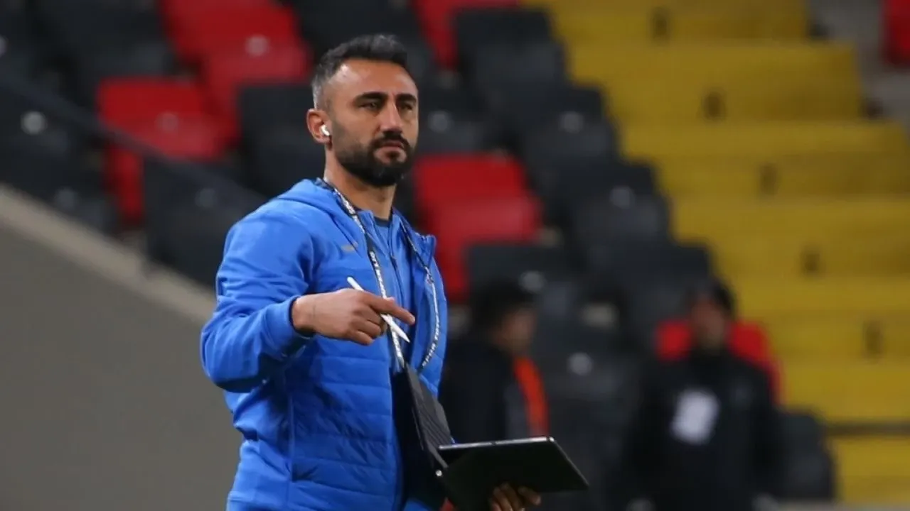 Eyüpspor&#039;un yeni hocası Selçuk Şahin