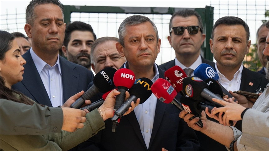 Özgür Özel’den Akın Gürlek soruşturmasına tepki