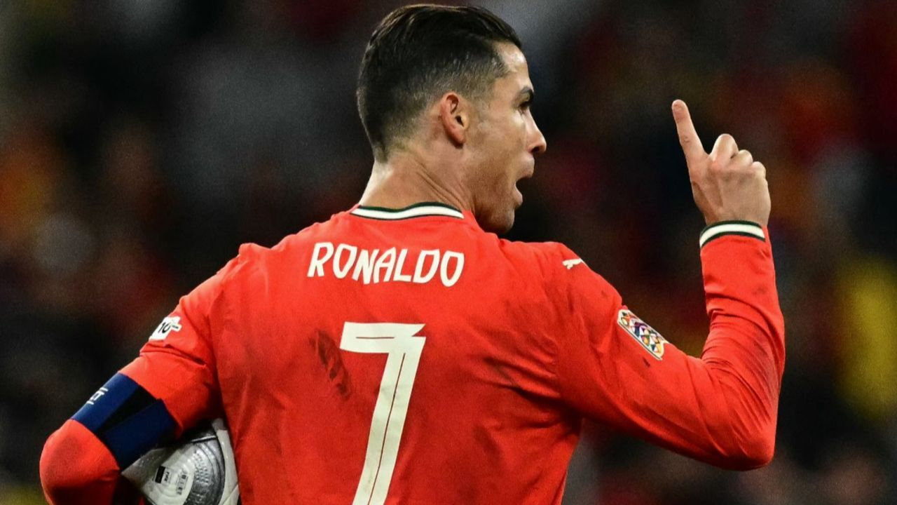 Kupayı kaldırdıktan sonra... Ronaldo yeni takımını açıkladı