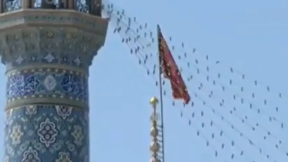 İran’dan İsrail’e intikam mesajı: Cemkeran Camii’ne kırmızı bayrak çekildi