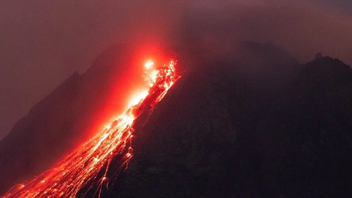 Endonezya’da Lewotobi Laki-Laki Yanardağı patlaması: En yüksek alarm seviyesi