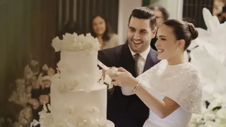 Ahmet Emin Ahlatcı ile Elif Engin yılın düğününde evlendi