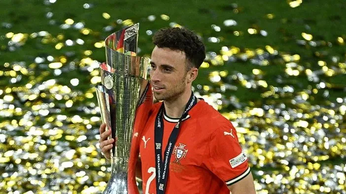 28 yaşındaydı... Liverpool’un yıldızı Diogo Jota trafik kazasında hayatını kaybetti