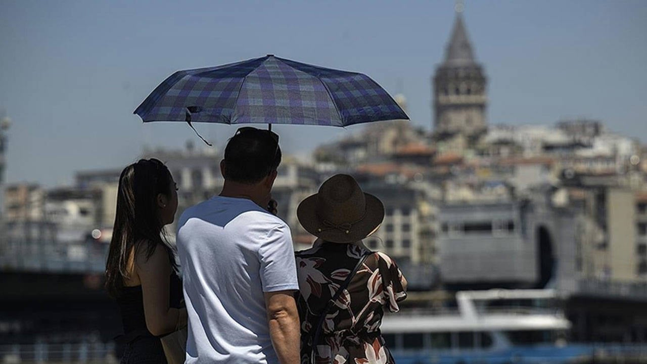 Afrika sıcakları İstanbul&#039;u kavuruyor