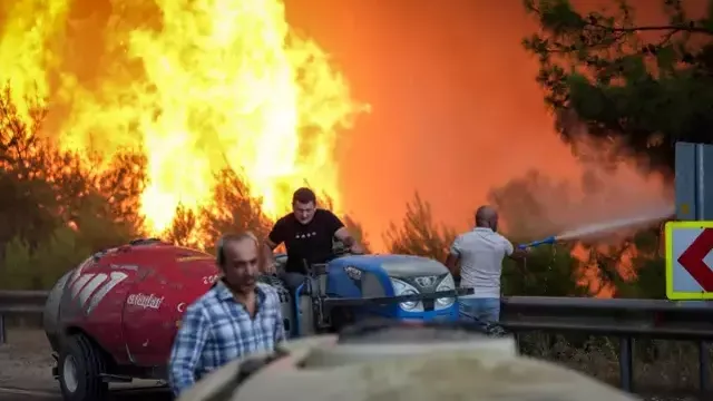 Uçaklar, helikopterler, bin kişilik müdahale.... İşte küle dönen Bursa'da ilk sabah