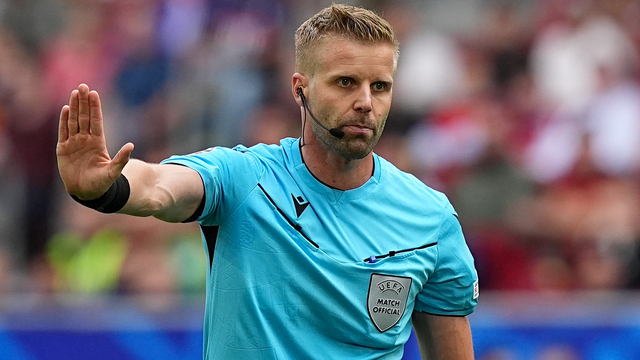 Feyenoord-Fenerbahçe maçının hakemleri belli oldu