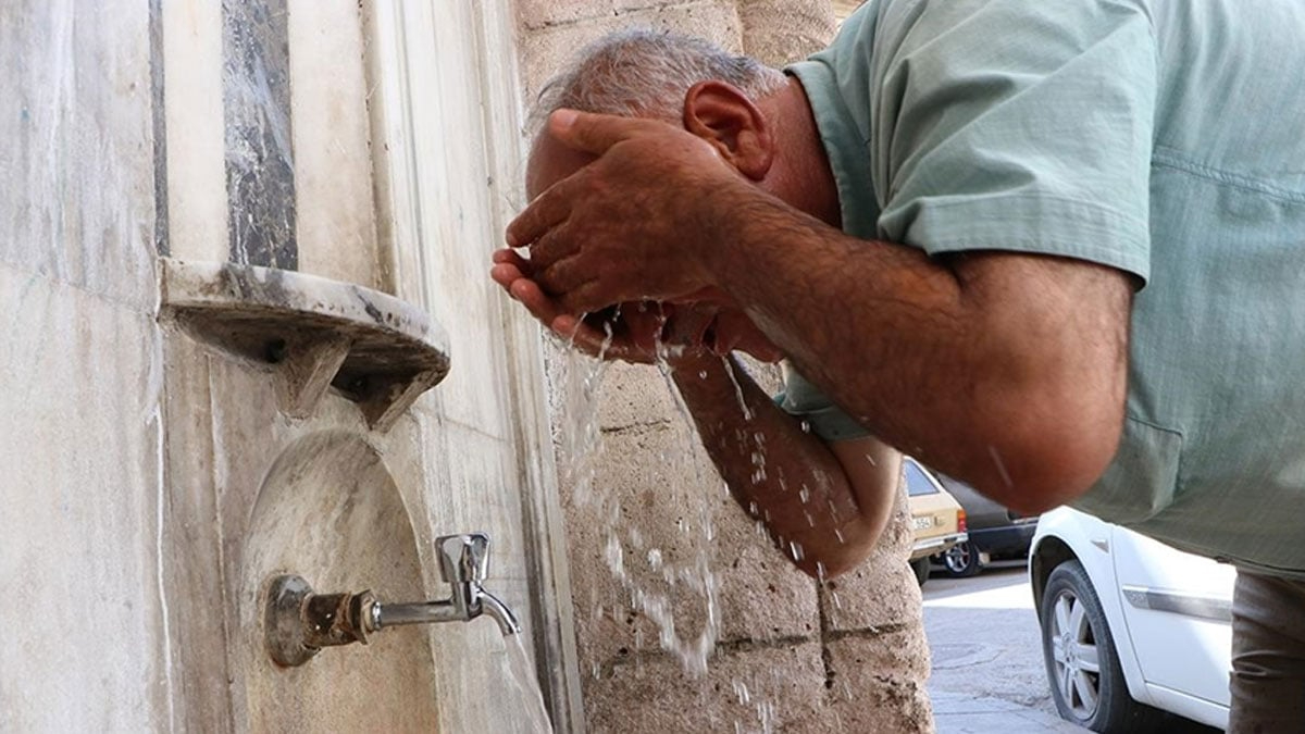 Kavurucu sıcaklar Türkiye’yi vuruyor... Sağlık Bakanlığı’ndan kritik uyarılar