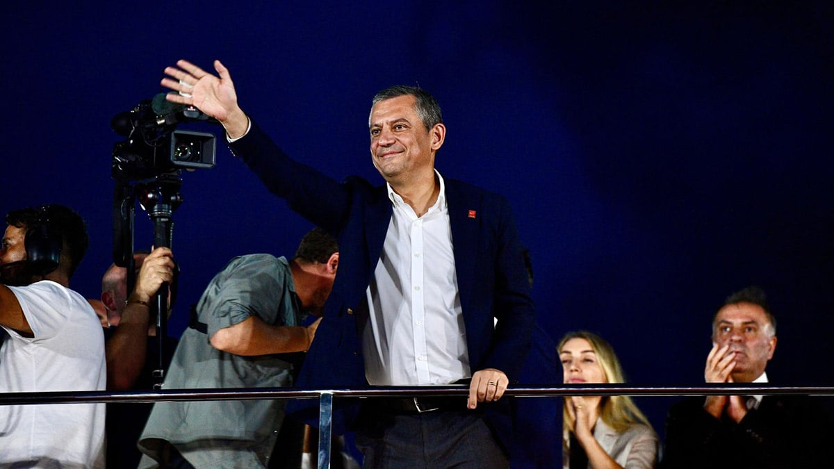 Özgür Özel Şile’den seslendi: Devr-i sabık yok, kucaklaşma var