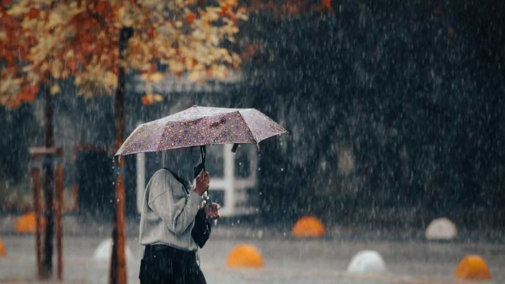 Meteoroloji müjdeyi verdi... İstanbul&#039;a yağmur geliyor
