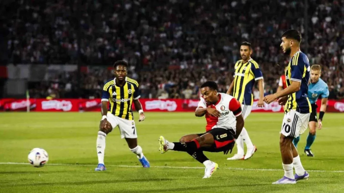 Fenerbahçe Feyenoord’a 2-1 mağlup oldu! Tur Kadıköy’e kaldı