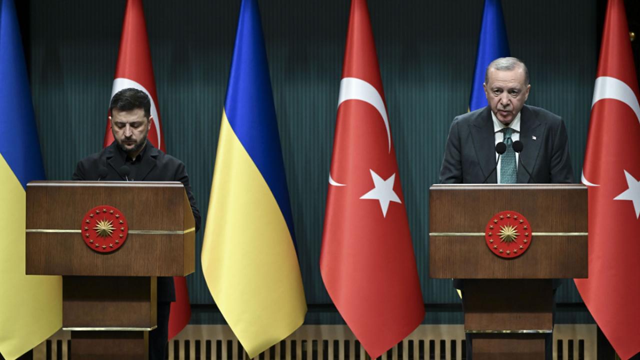 Dünyanın gözü bu zirvedeydi! Zelenskiy: Rusya ile konuşmaya hazırız