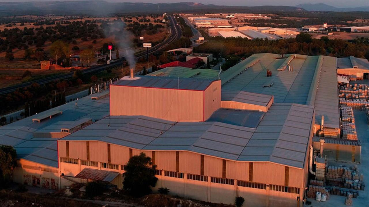 Hitit Seramik iflas etti: Yarım asırlık seramik devi 1,5 milyar TL borçla çöktü